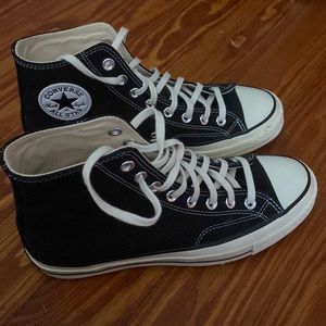 Converse, Womens size 9